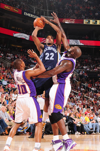 他不仅有出 他不仅有出