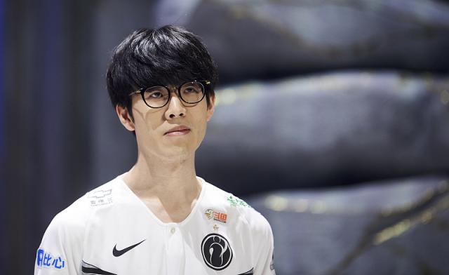 在场边各种 在场边各种