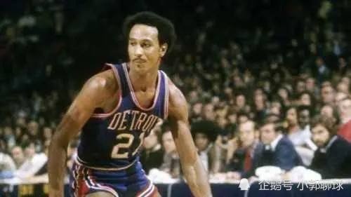 再次向我们 再次向我们