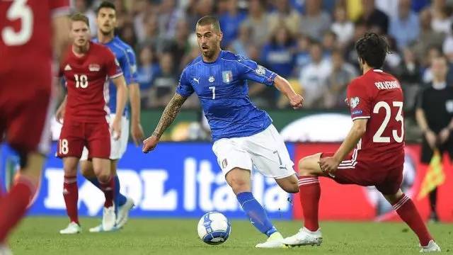 亚的精彩表 亚的精彩表