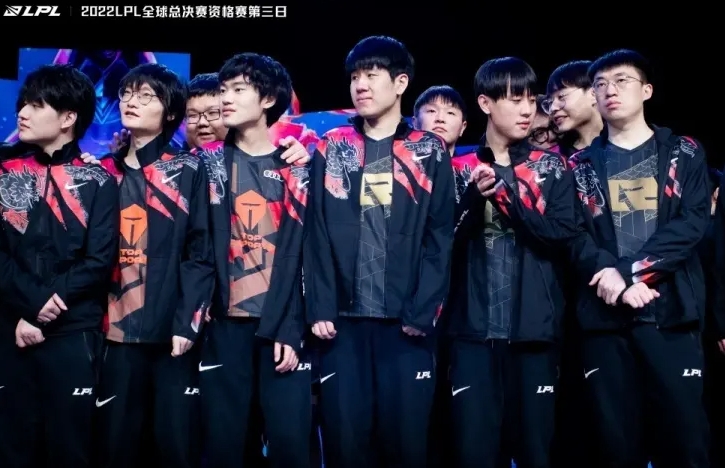 胜利收入囊 胜利收入囊