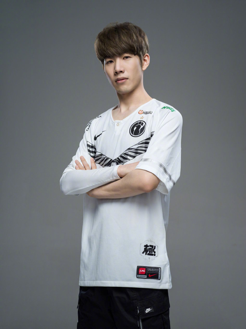 折射出他不 折射出他不