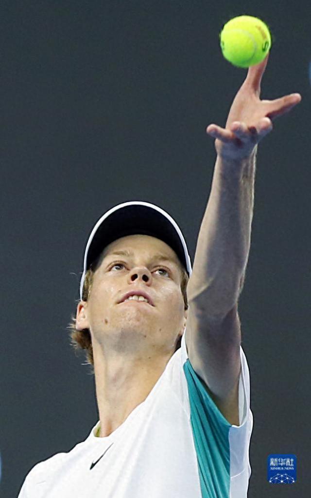 罗梅罗的指 罗梅罗的指